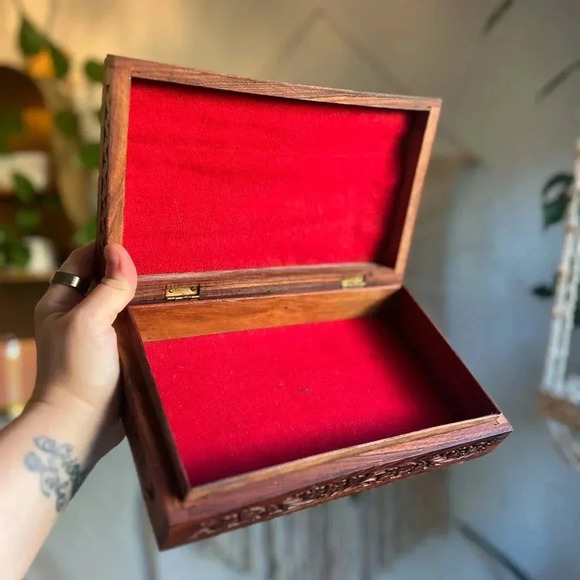 Hand-Carved Wooden Jewelry Box with Brass Inlay - 5x10” Made in India boho style - Picture 6 of 12